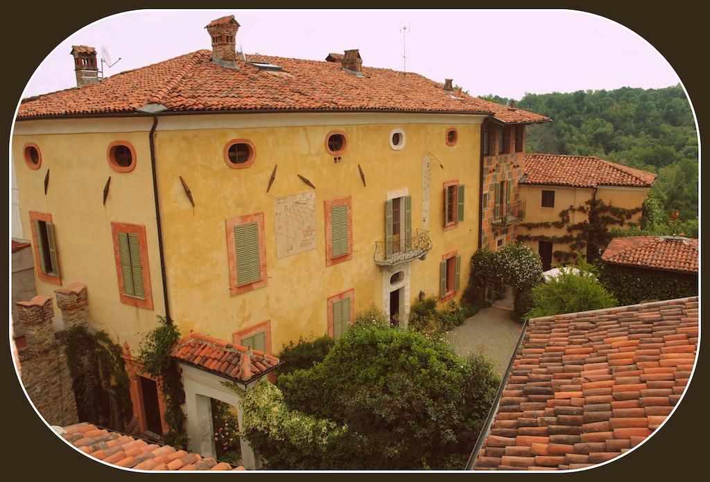 Castello Di Strambinello Panzió Kültér fotó