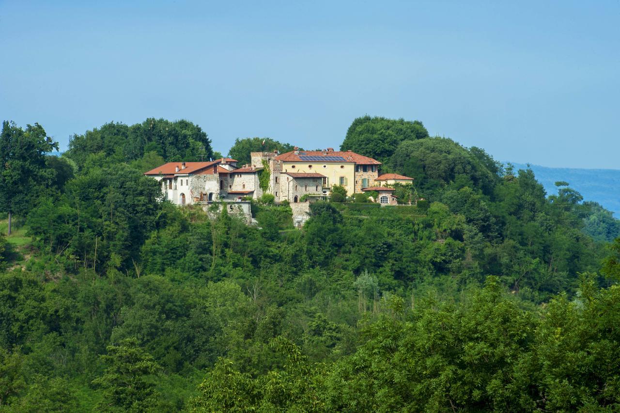 Castello Di Strambinello Panzió Kültér fotó